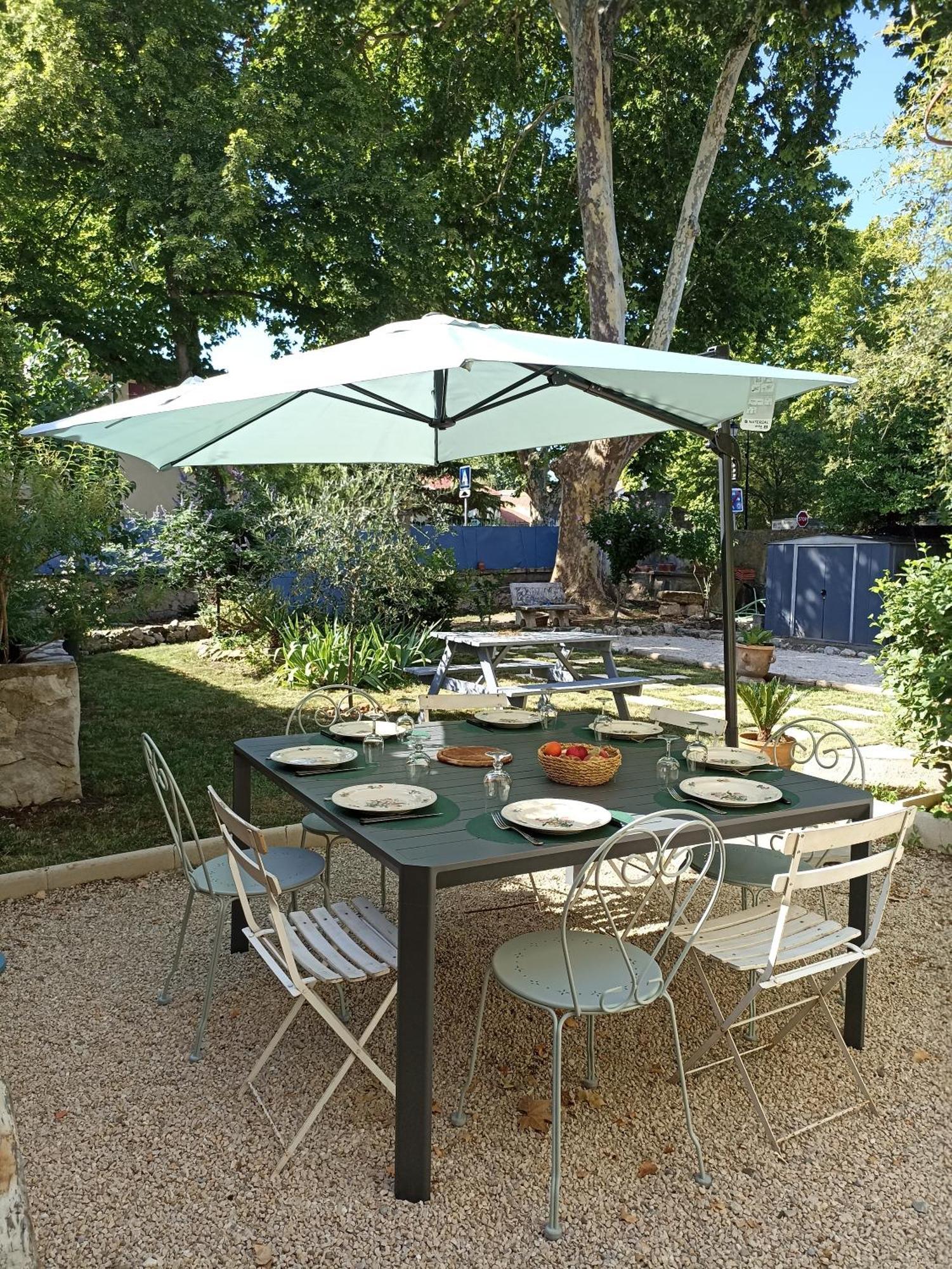 Maison Rosiris Pernes-les-Fontaines Extérieur photo